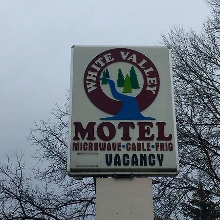 White Valley Motel Saint Charles エクステリア 写真